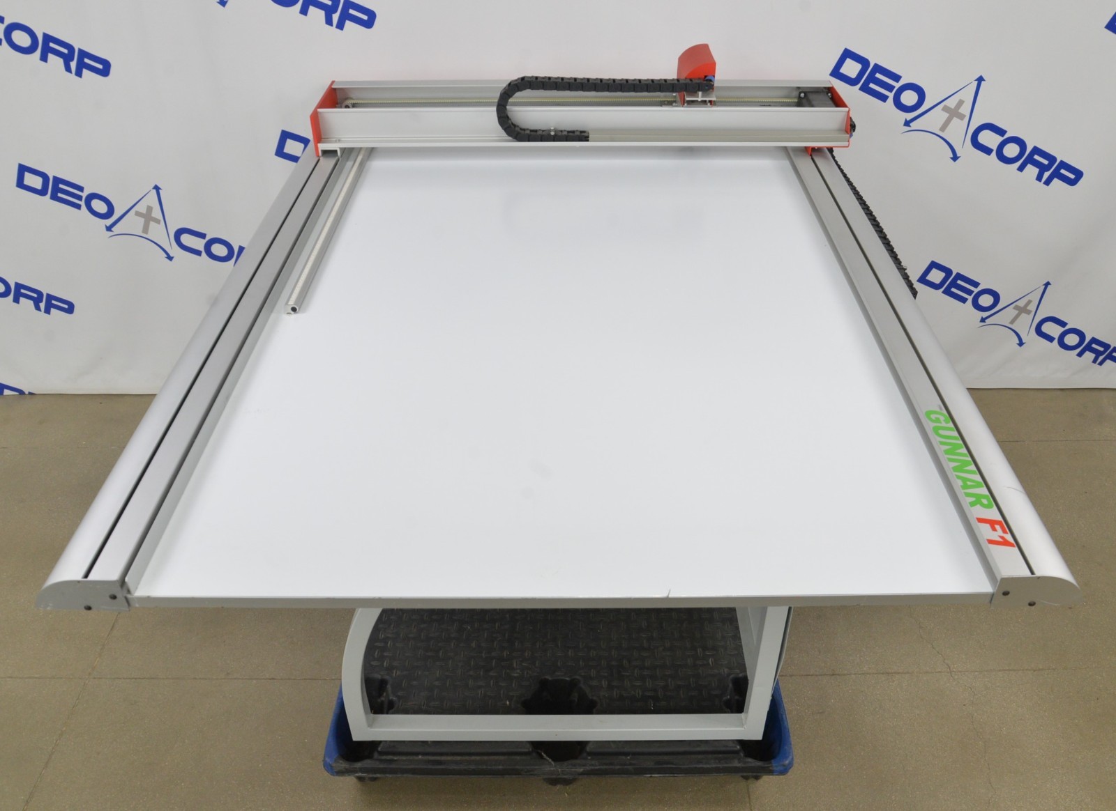 Gunnar F1-XL Hybrid CMC Computerized Mat Cutter