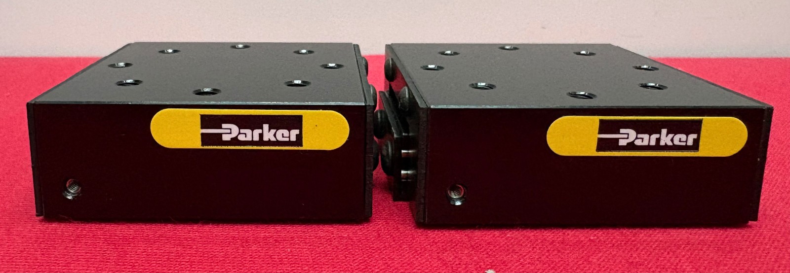 PARKER 4501 LINEAR BALL BEARING SLIDE TABLE REV A 1″ TRAVEL – 1 LOT QTY 2