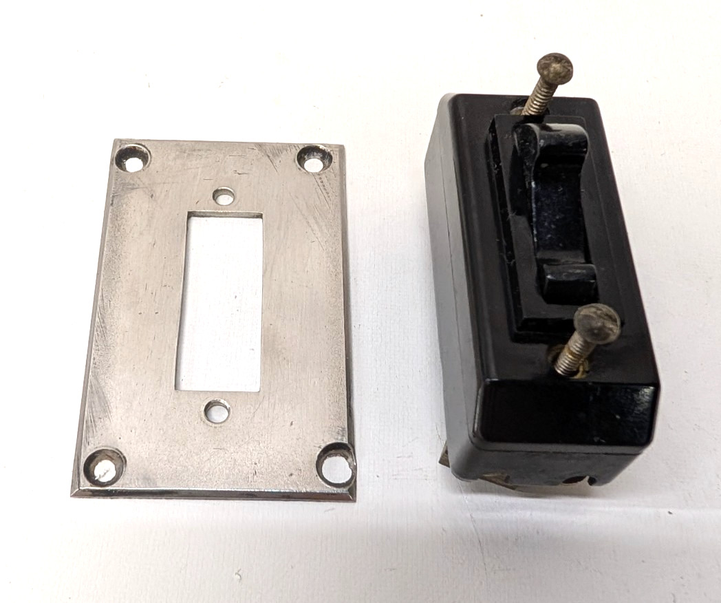 ARROW H&H 80176-1, Switch- 15 Amp, 125Vac, 10 Amp, 250Vac DPST w Cover Plate GUC