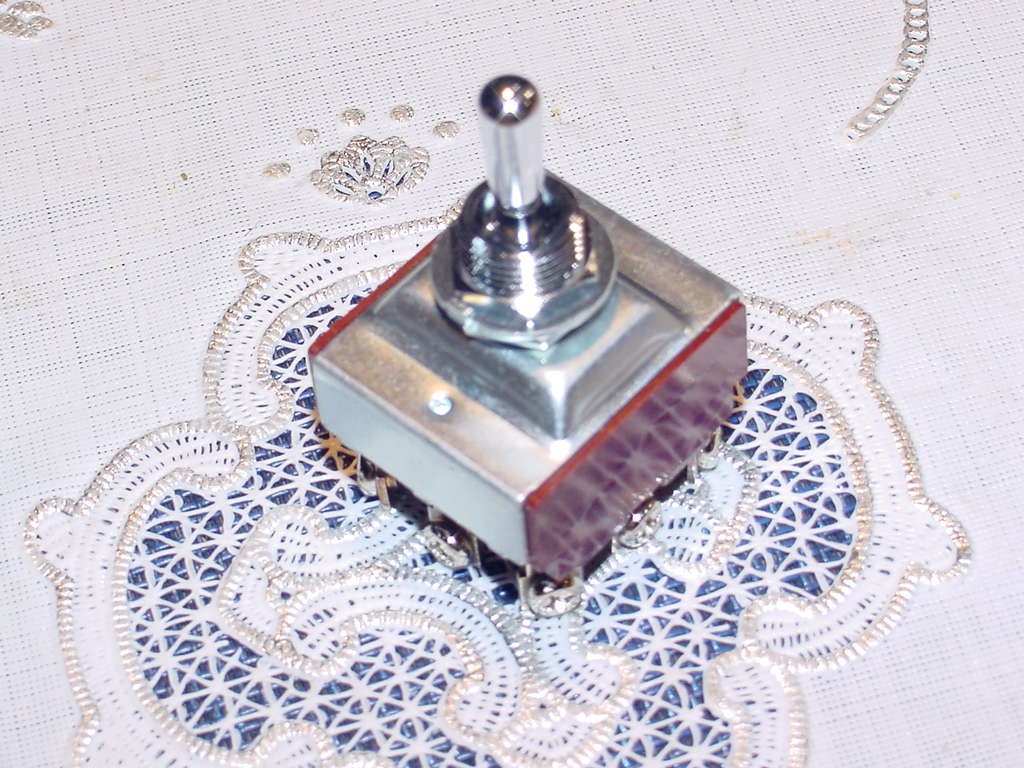 Nikkia NNK S-33, Toggle Switch, 3PDT (Triple Pole Double Throw), 20A 125V, New