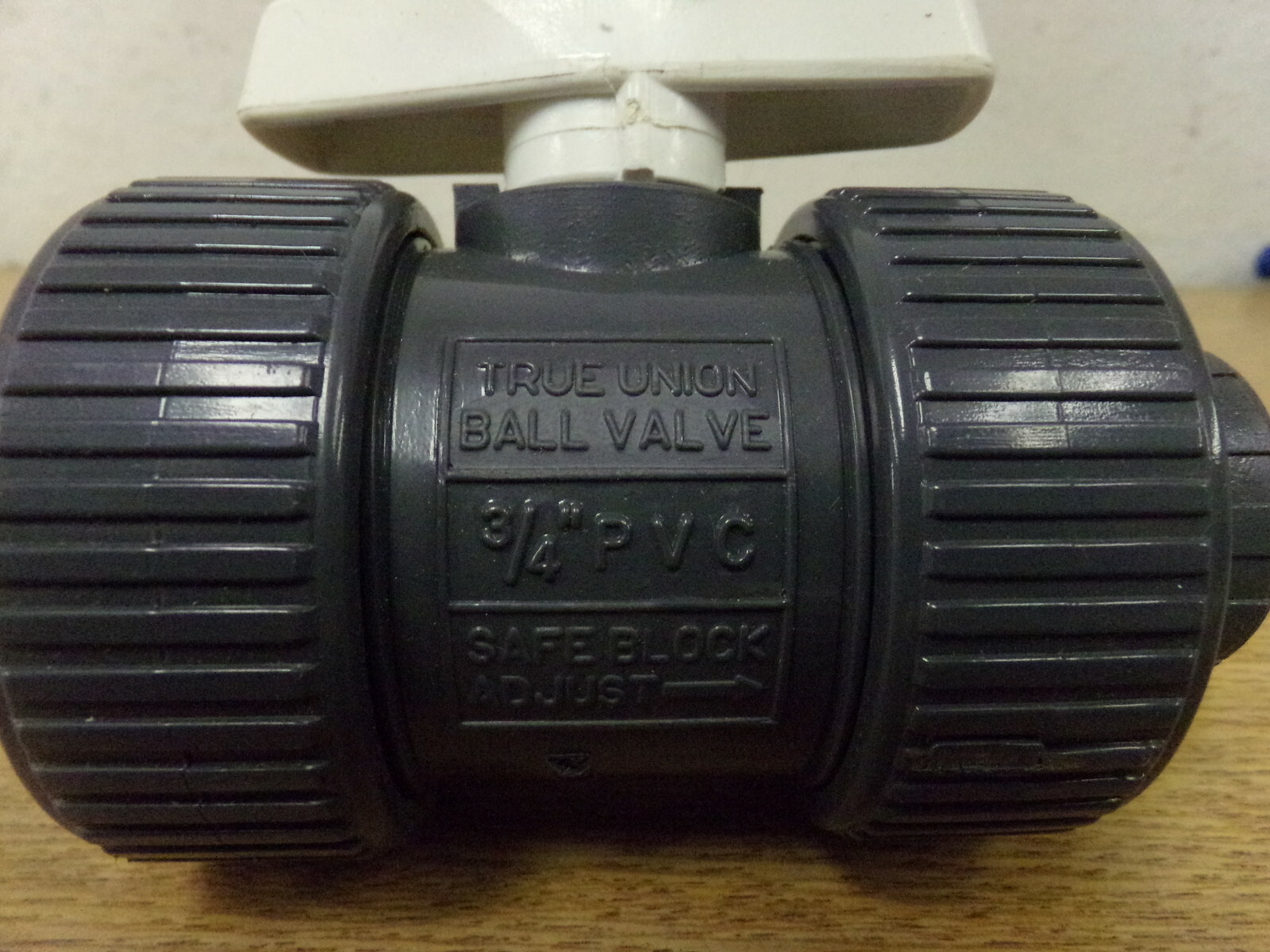 NEW Haywood Ball Valve 3/4 PVC *FREE SHIPPING*