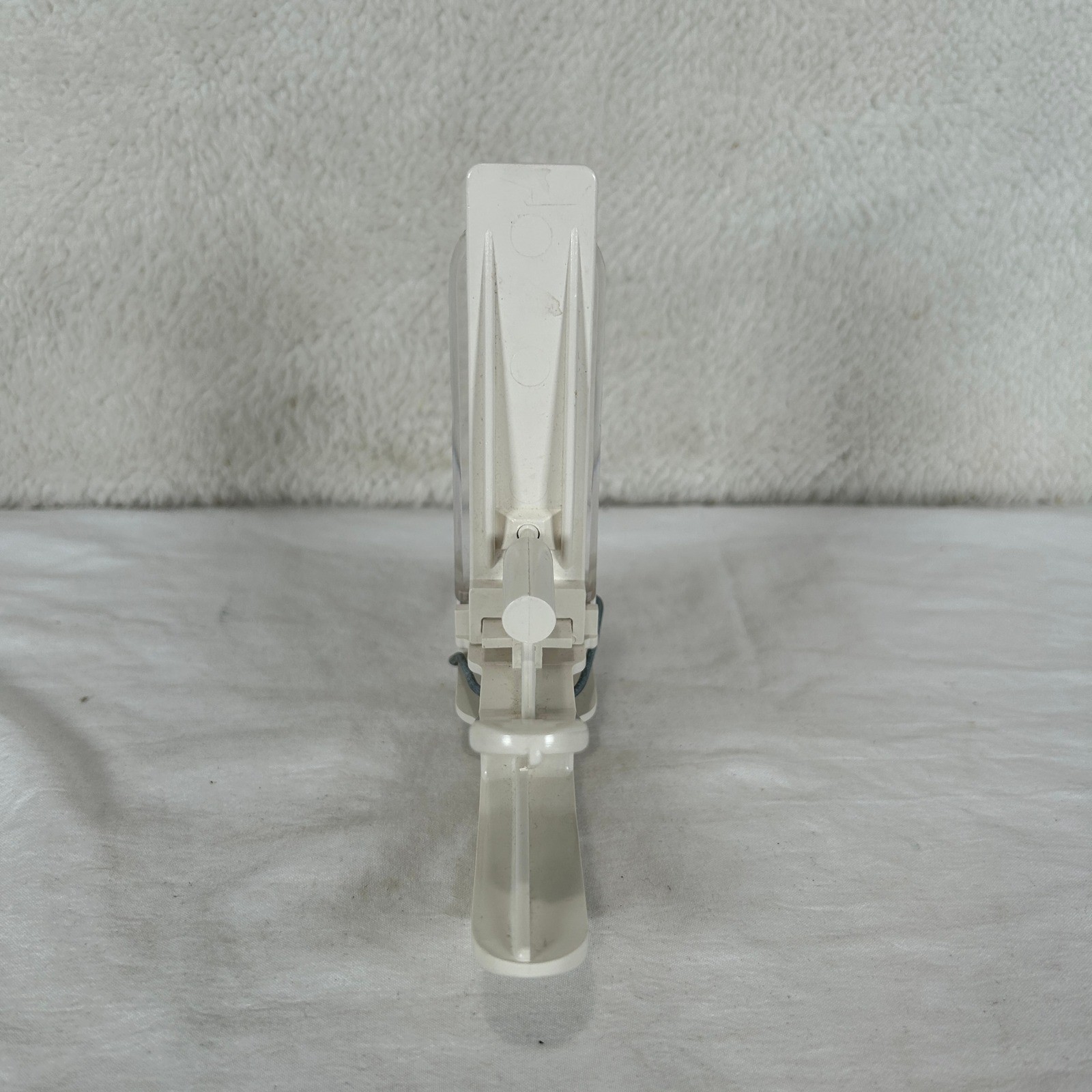 Kempco The Help-N-Hand Vintage White Plastic Third Hand Crafting Tool 1300