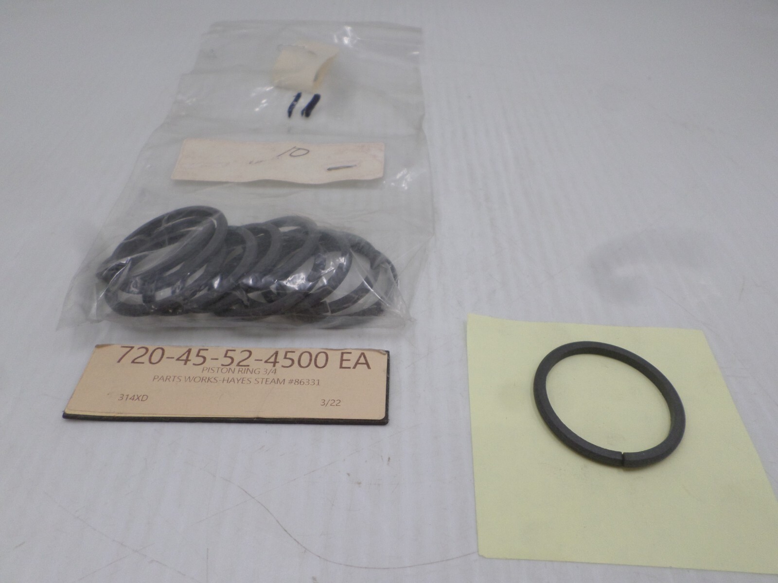 Lot of 11 Cmp Ring, Piston 3/4 Flon 252 Hays Fluid Controls 86331
