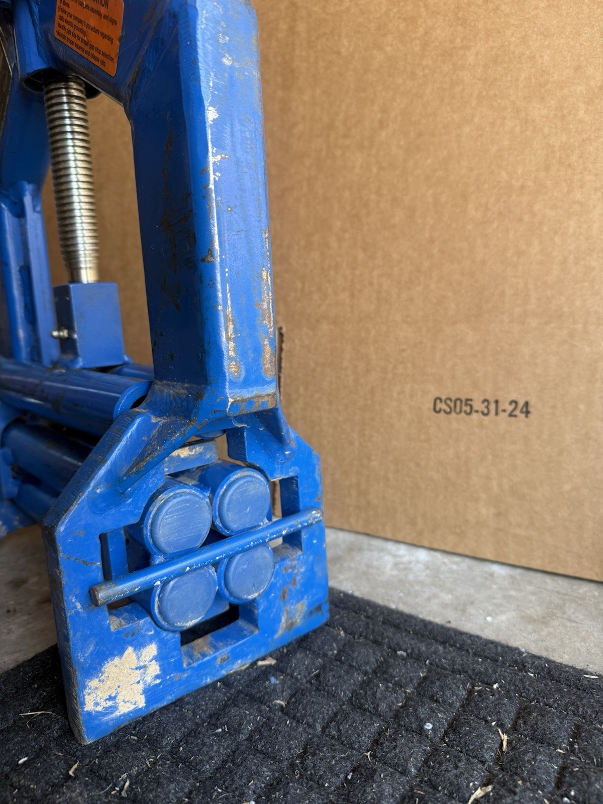 MUSTANG DBS-44F POLYETHYLENE PIPE ZQUEEZE TOOL 2” 3” 4” 4” IPS Used Re/All Des/