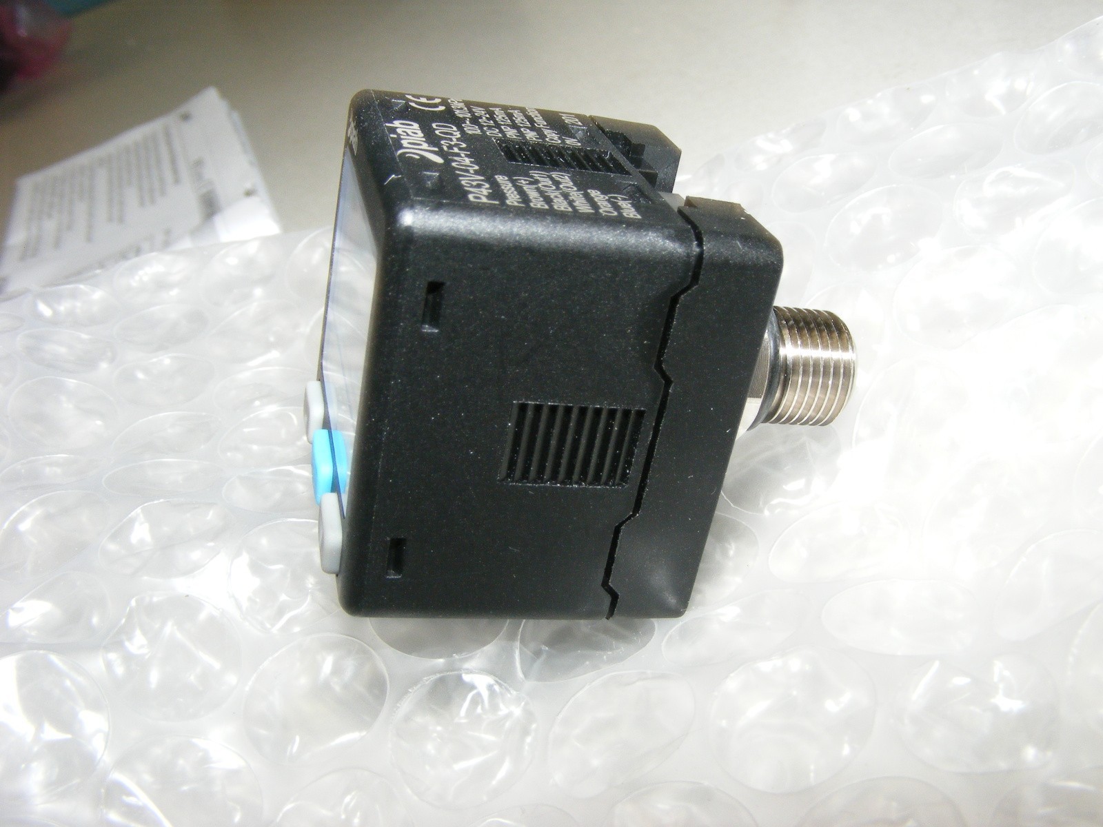 Piab 0212040 Vacuum Switch 3 Color Digital Display M8 (zz4)