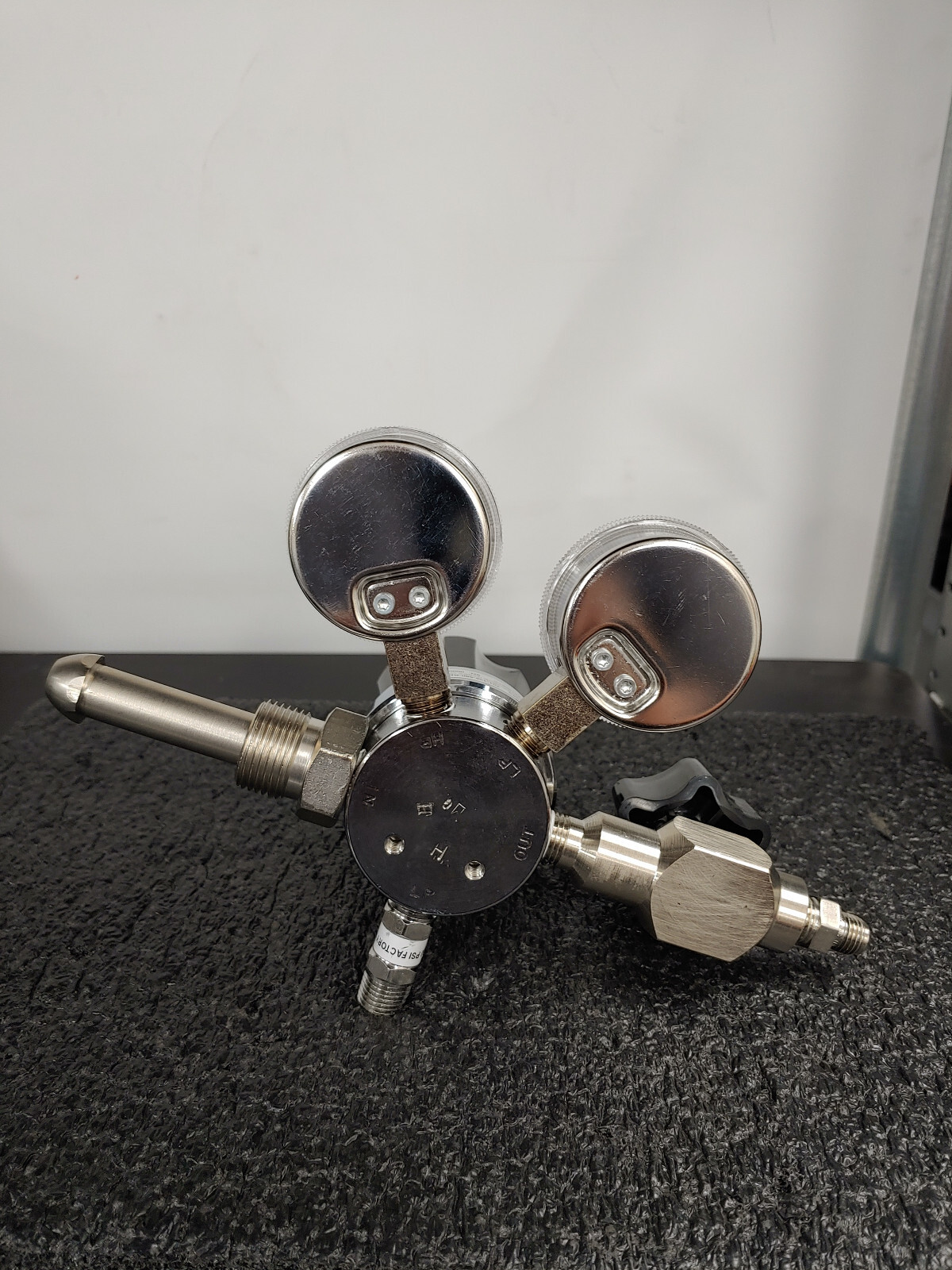 HARRIS KH1145 High Purity Single Stage Gas Regulator