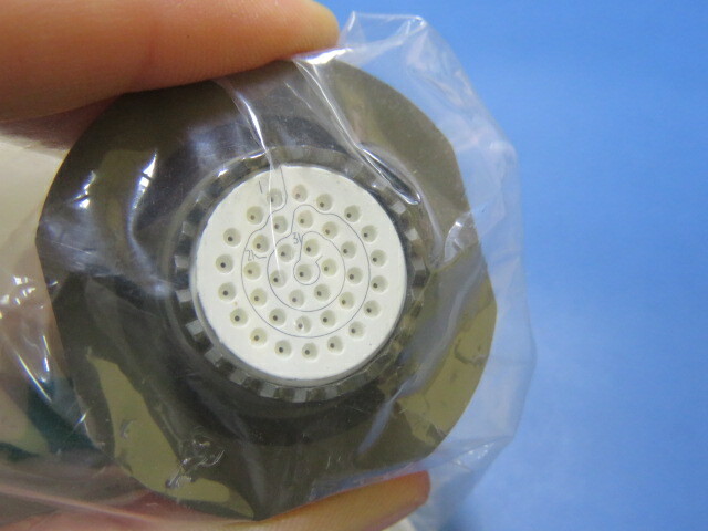 ITT CANNON D38999/24WD35PN Qty of 1 per Lot 37 Position Circular Connector Re