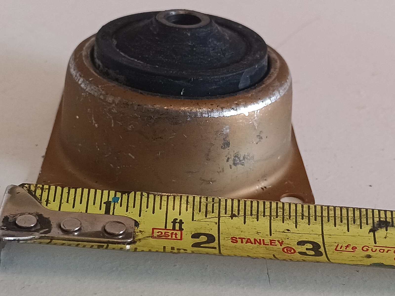 3″ x 3″ x 1-9/16″ bolt down vibration damping dampening mount 6008K36 45 lb