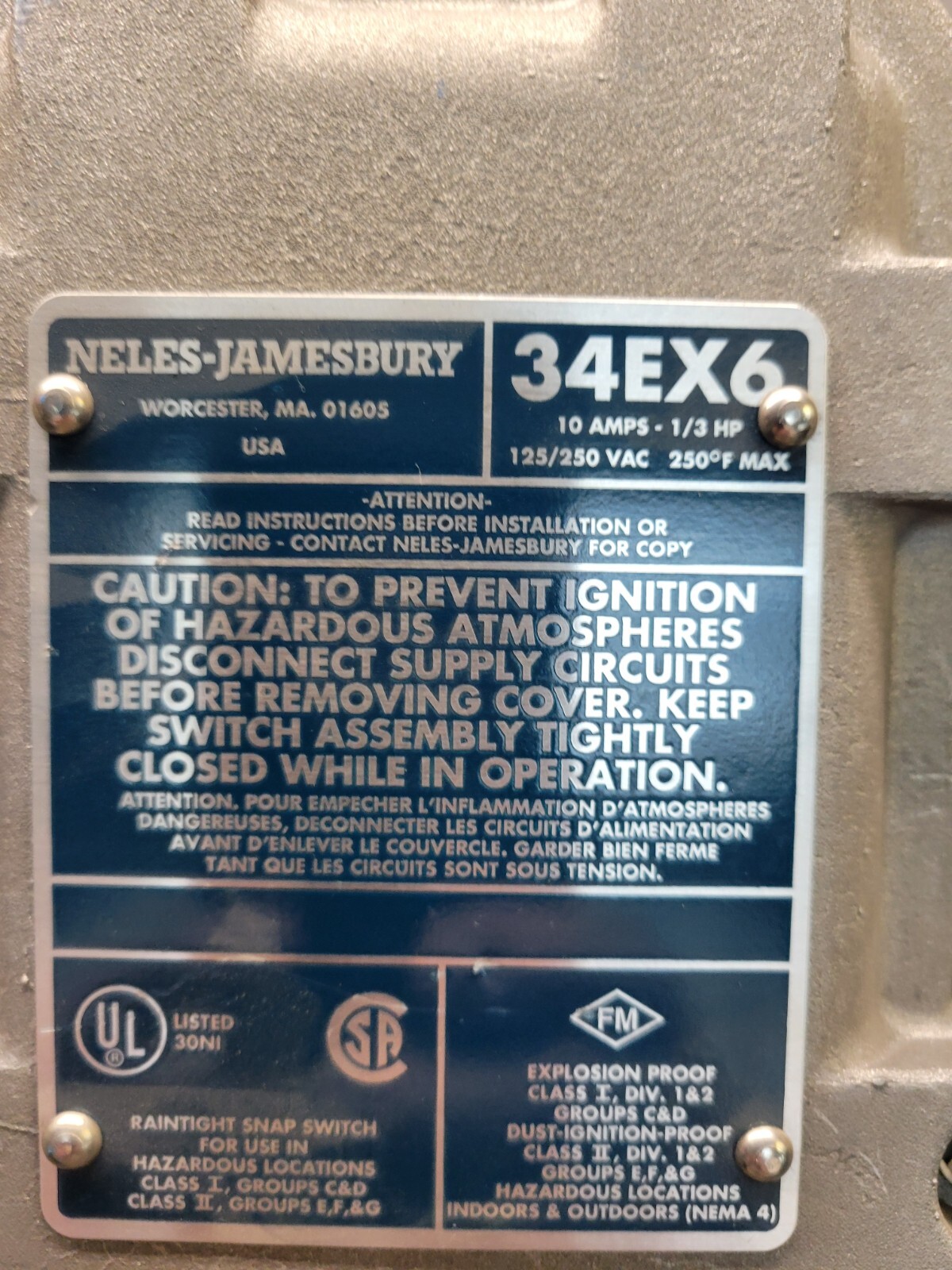 Neles-Jamesbury 34EX6 Raintight Switch.