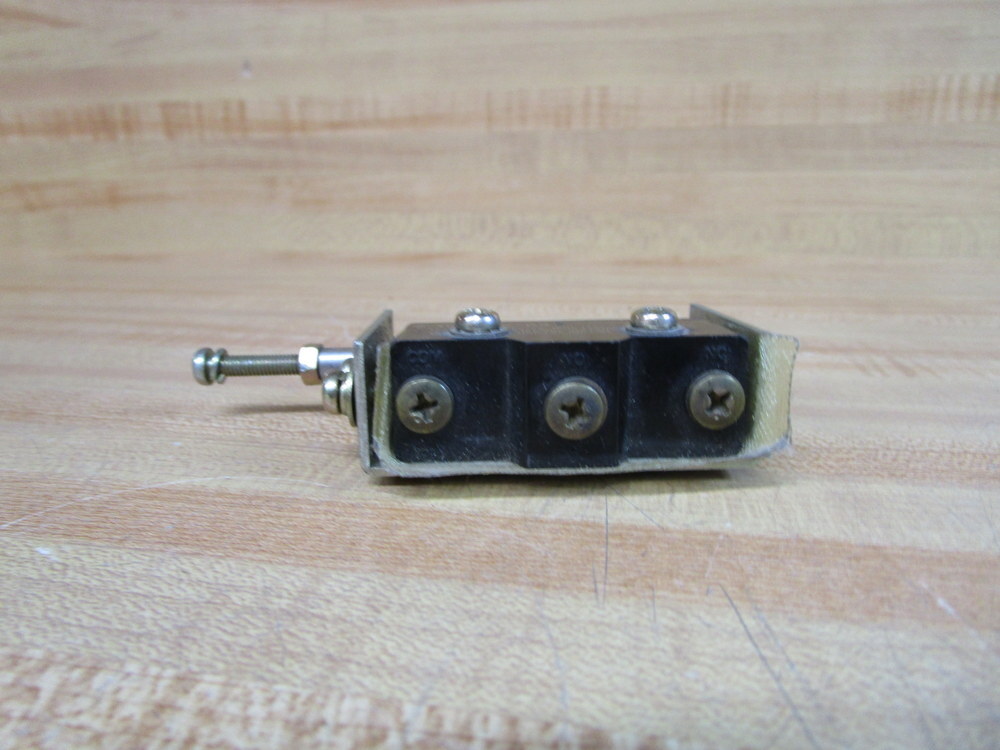 Omron Z-15GL42-B3 Door Switch 1ZAP2