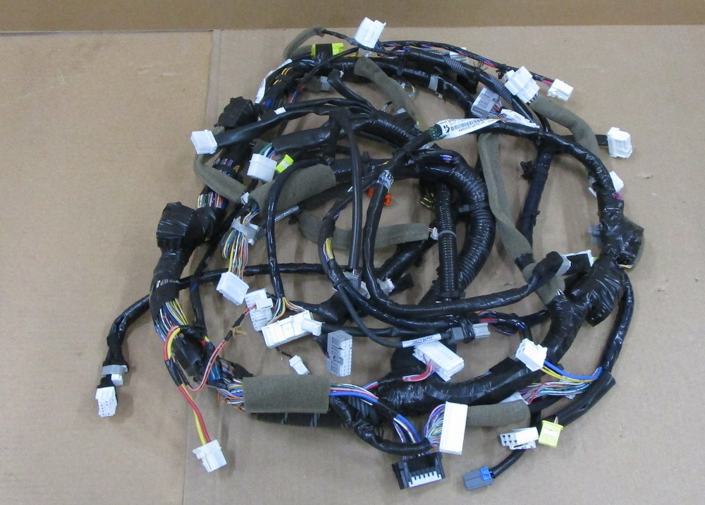 Nissan 24010-ZT55D Harness Main 24010ZT55D