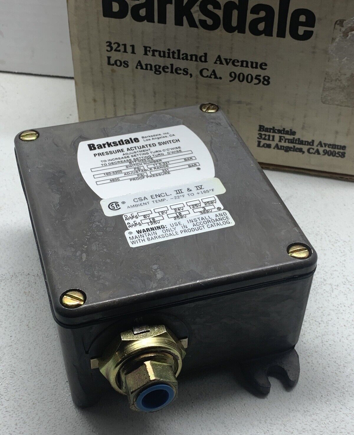 BARKSDALE B1T-H32-CS PRESSURE ACTUATED SWITCH 160-3100 PSI **NOS***