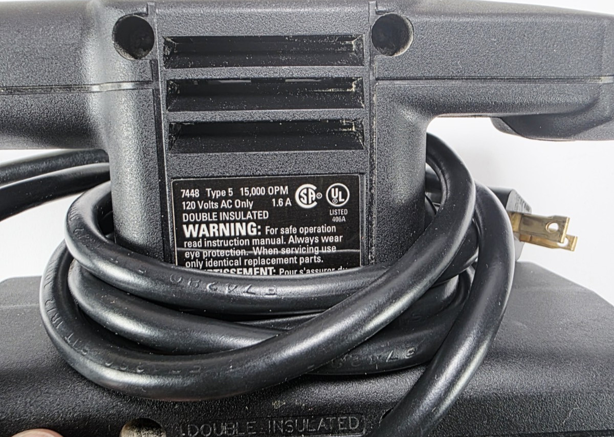 BLACK + DECKER 1/3 Sheet Finishing Sander 7448, 120V 1.2A (TESTED)