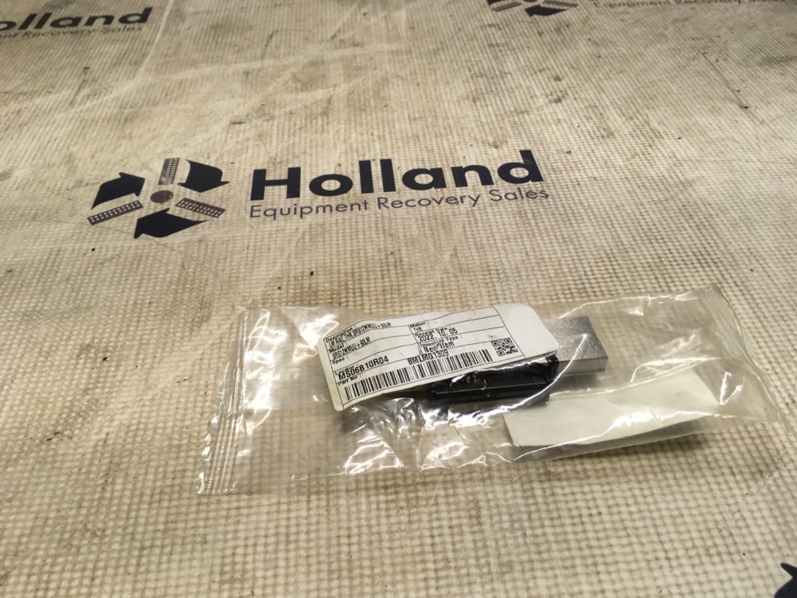 THK LM Rail, SRS12WMUU+90LM, NOS, (LG-4932)
