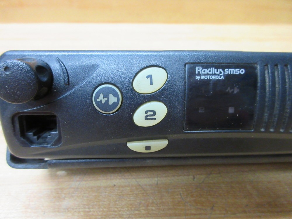 Motorola M33DGC00A2AA Radius Mobile Radio SM50