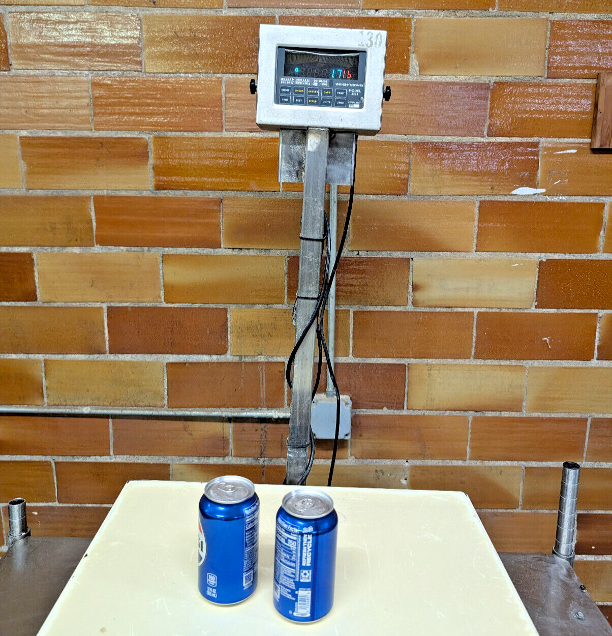 Avery Weigh-Tronix Model 3275 Checkweigher w/ BS Diamond Series Bench Scale Base