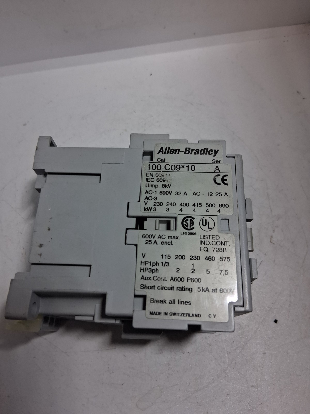 ALLEN BRADLEY 100-C09D10 CONTACTOR 690V 32A SERIES A