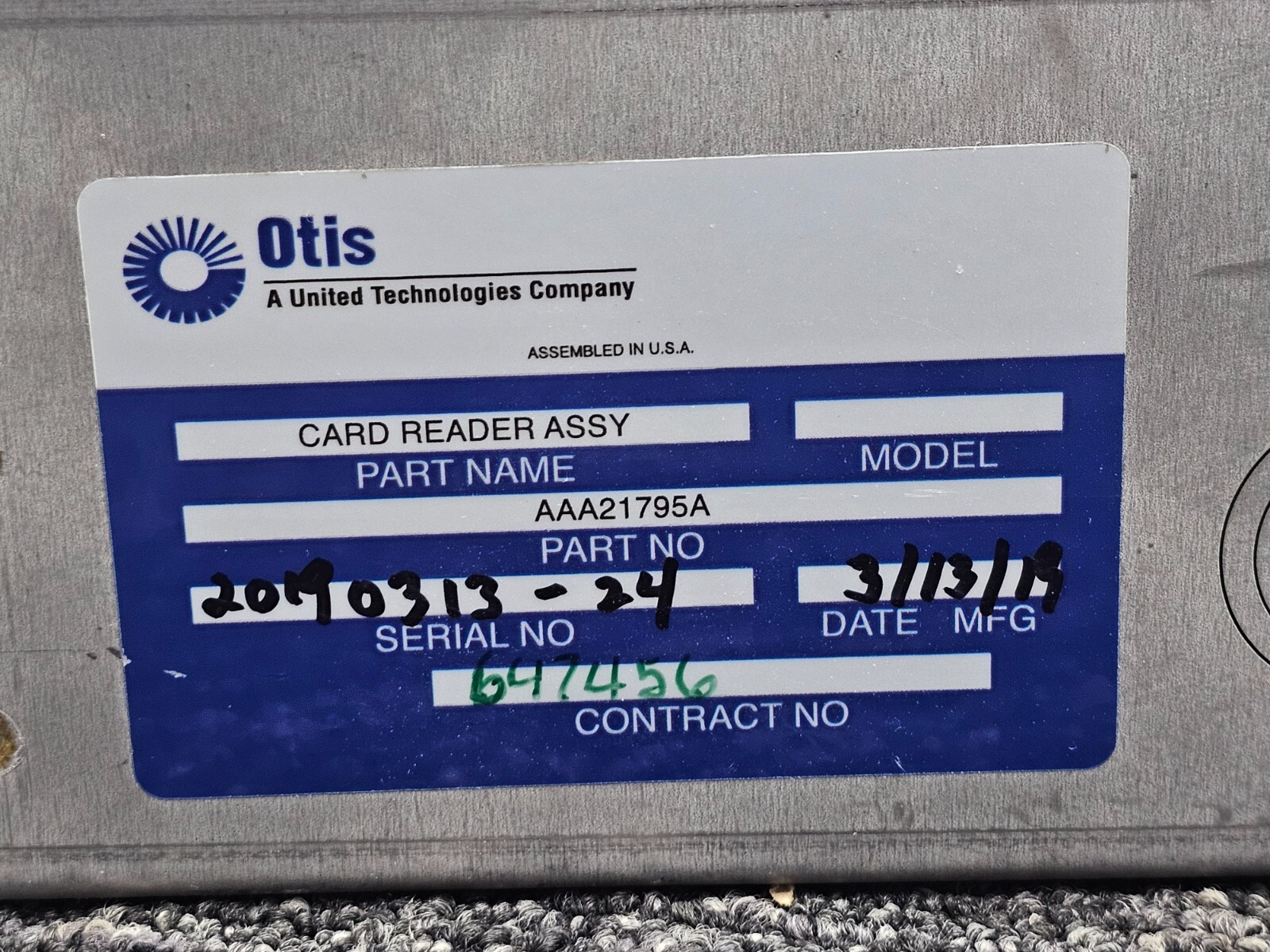 OTIS AAA21795A United Technology Card Reader Assembly Interface Box Gray