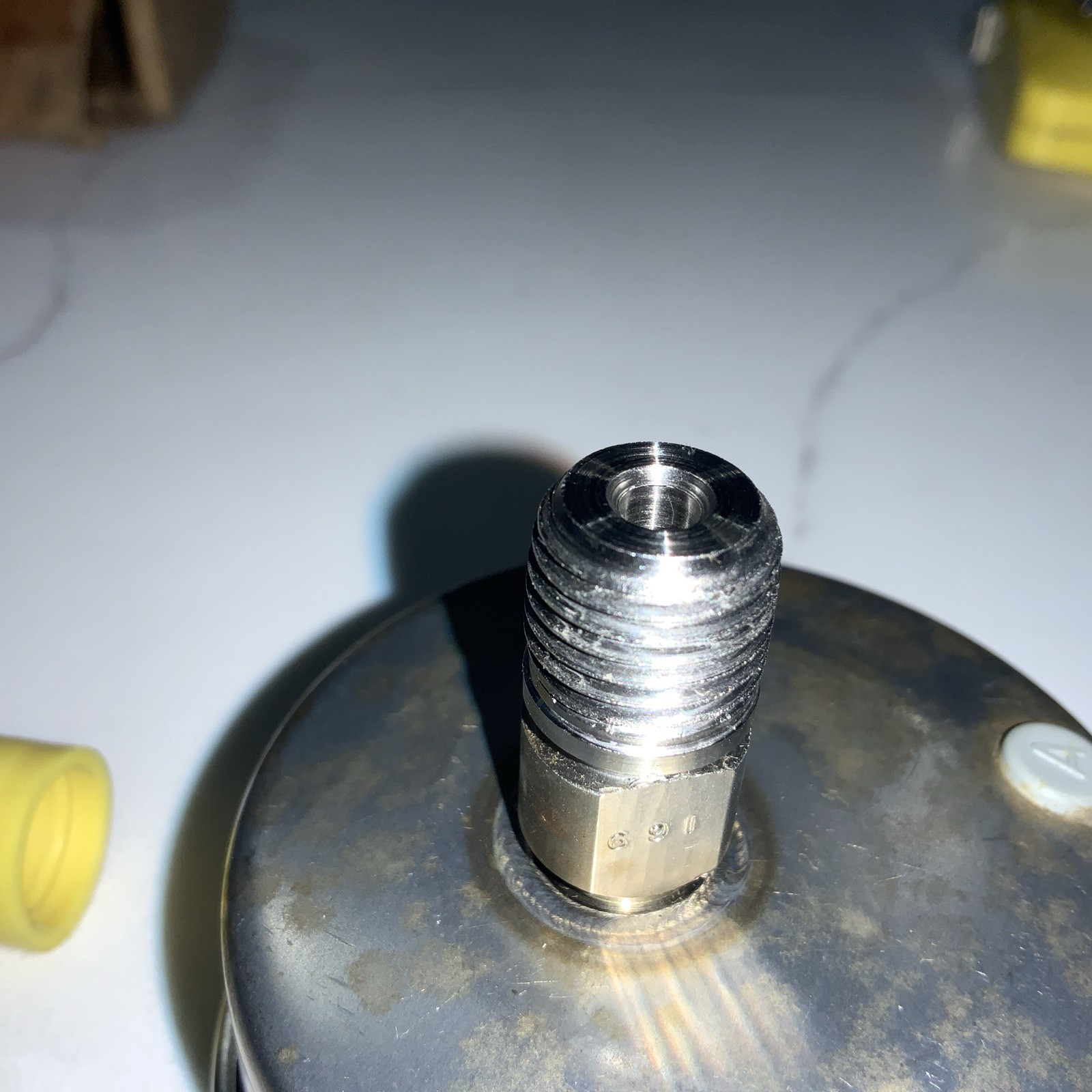 NOS: Ashcroft 0-2000 PSIG Welded AISI 316 Tube & Socket Liquid Gauge – USA