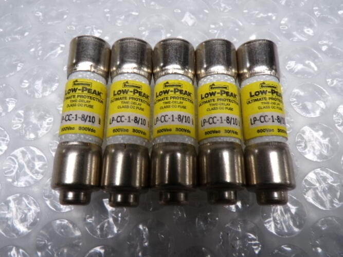 BUSSMANN LP-CC-1-8/10 FUSE LOT OF 5 NSNP