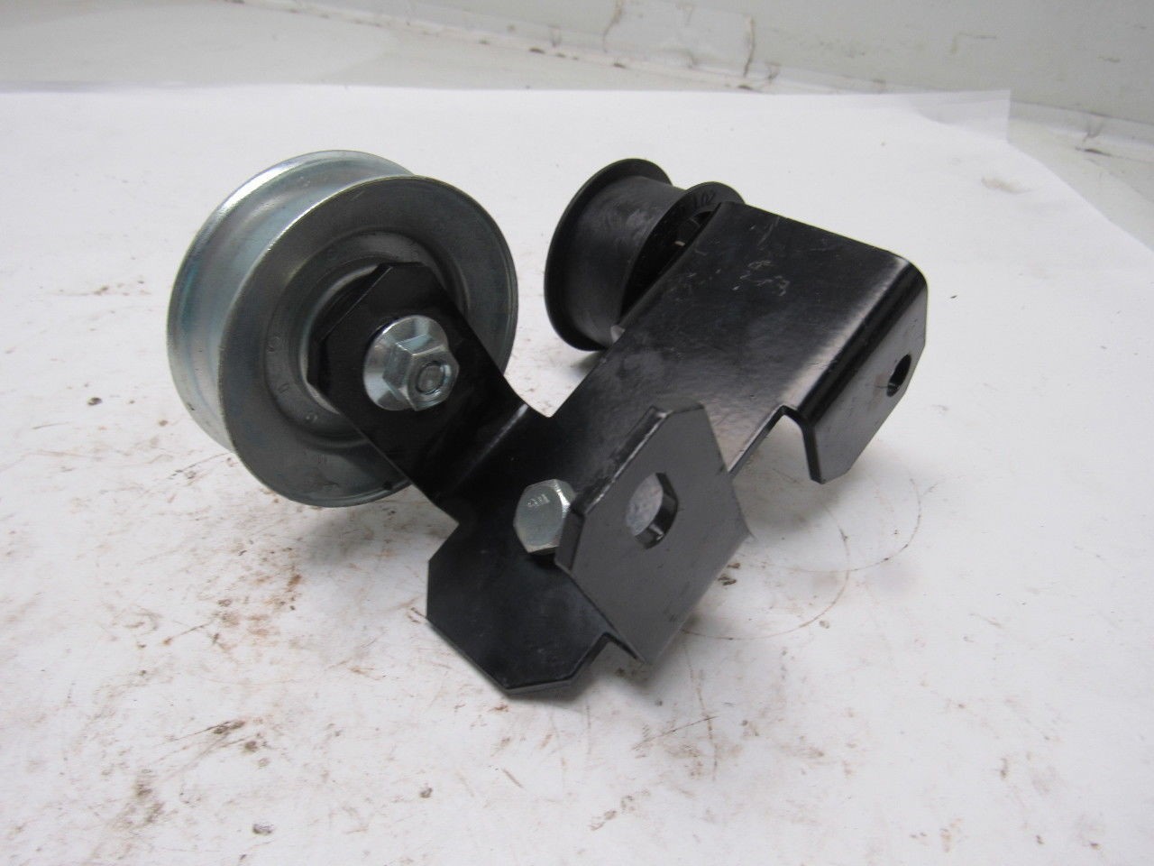 Dematic K041521AAA Power Twist V Belt Guide Roller Conveyor Drive Idler Ass’y