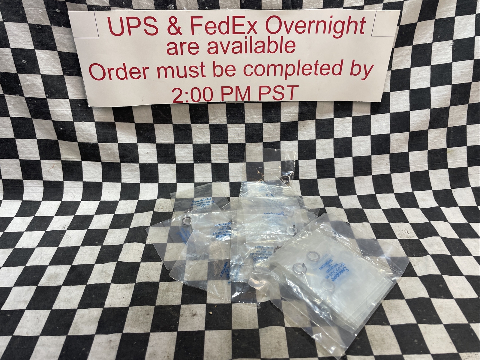 SWAGELOK SS-4-VCR-2-GR-VS, SS4VCR2GRVS, Face Seal, LOT OF 21, SHIPSAMEDAY#M47