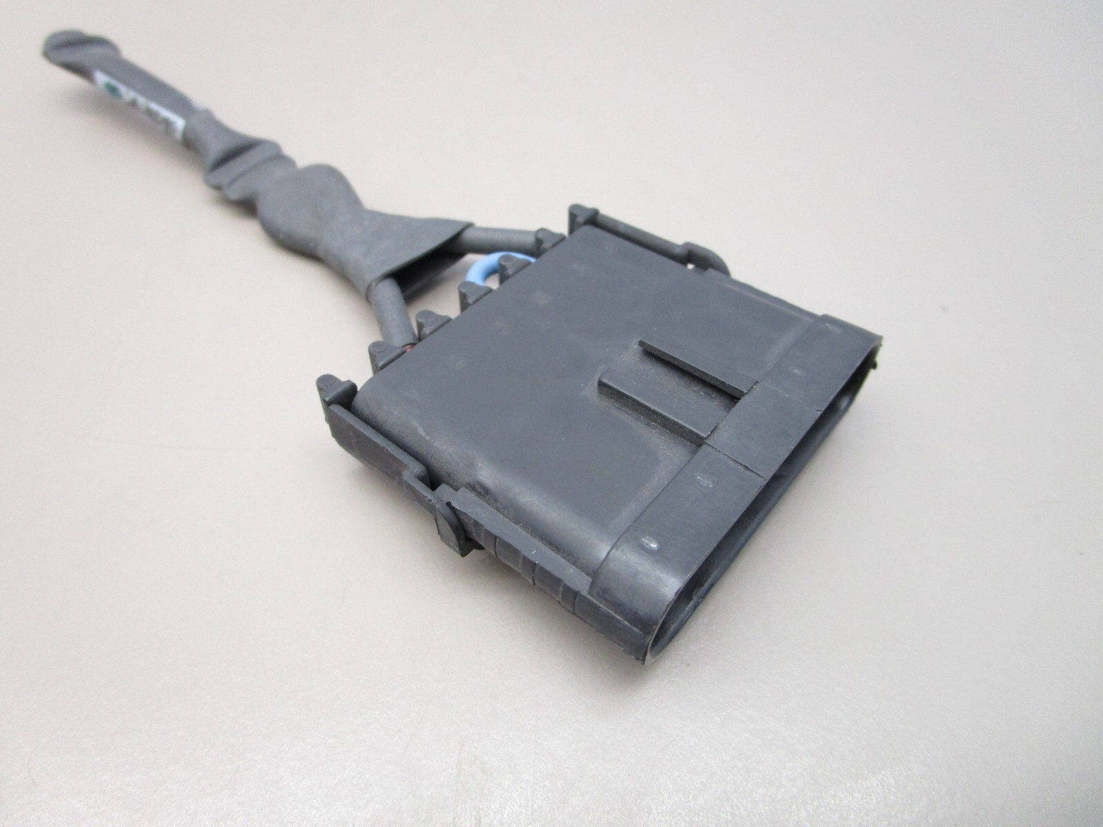 WMI 052643503 HAR003 Specialty Connector Assembly 6-Pin Weatherpack