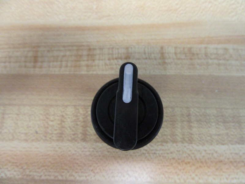 IDEC HW1S-3T Selector Switch 3 Position Maintained