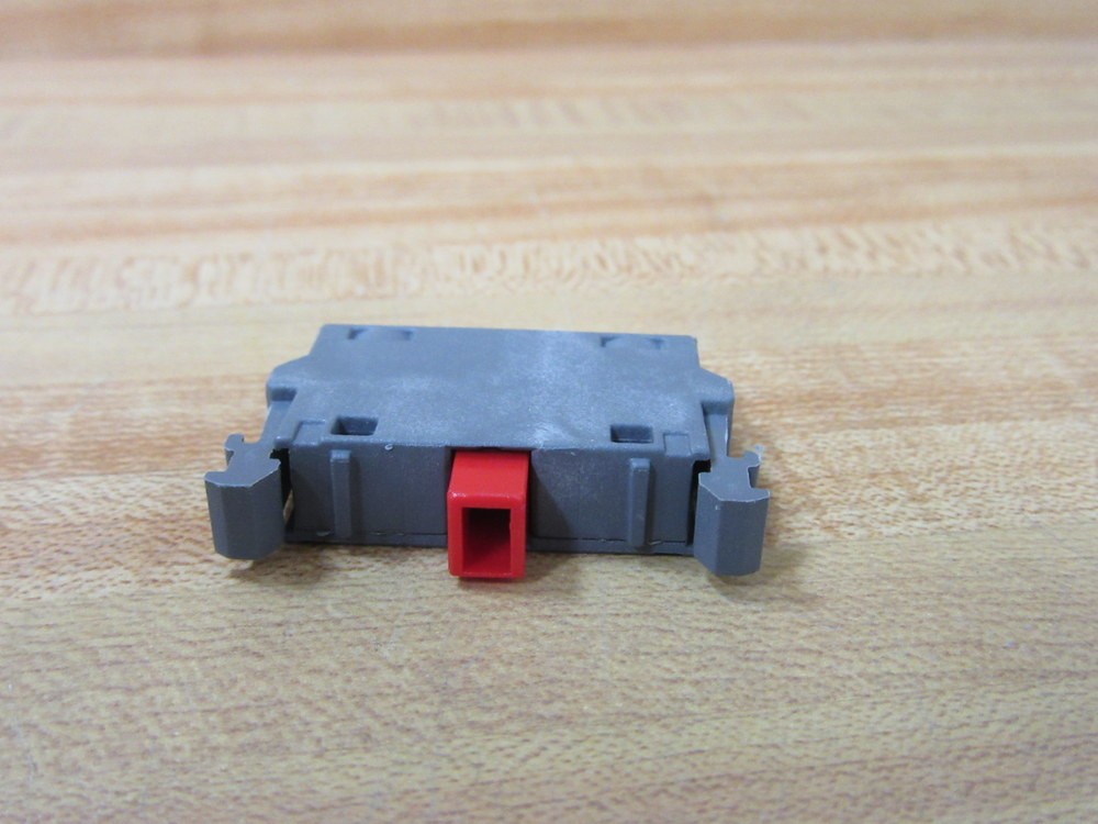 ABB MCBH-02 Contact Blocks w/Holder 1SFA611605R1120 (Pack of 3)