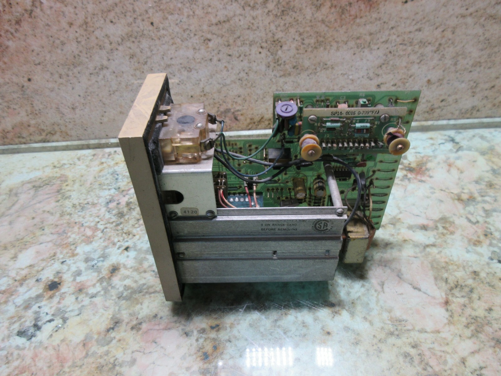 BARBER COLEMAN 520 SOLID STATE CONTROLLER ZM2100010R 33-710-1 SP14-0016 0-799