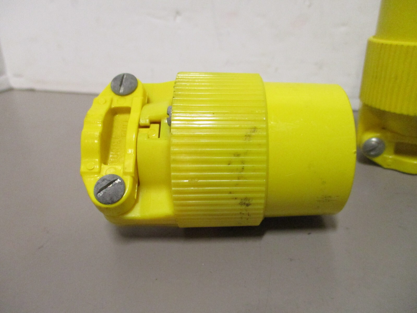 x2 P&S Twist-Lock Cord Plug End Female 20A 125V 2-Pole 3-Wire Grounded Yellow
