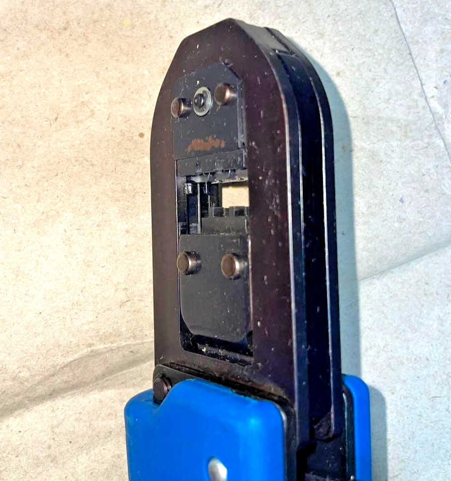 TE Connectivity / AMP Brand 91556-1 CCII 20-26 AWG Tyco Excellent