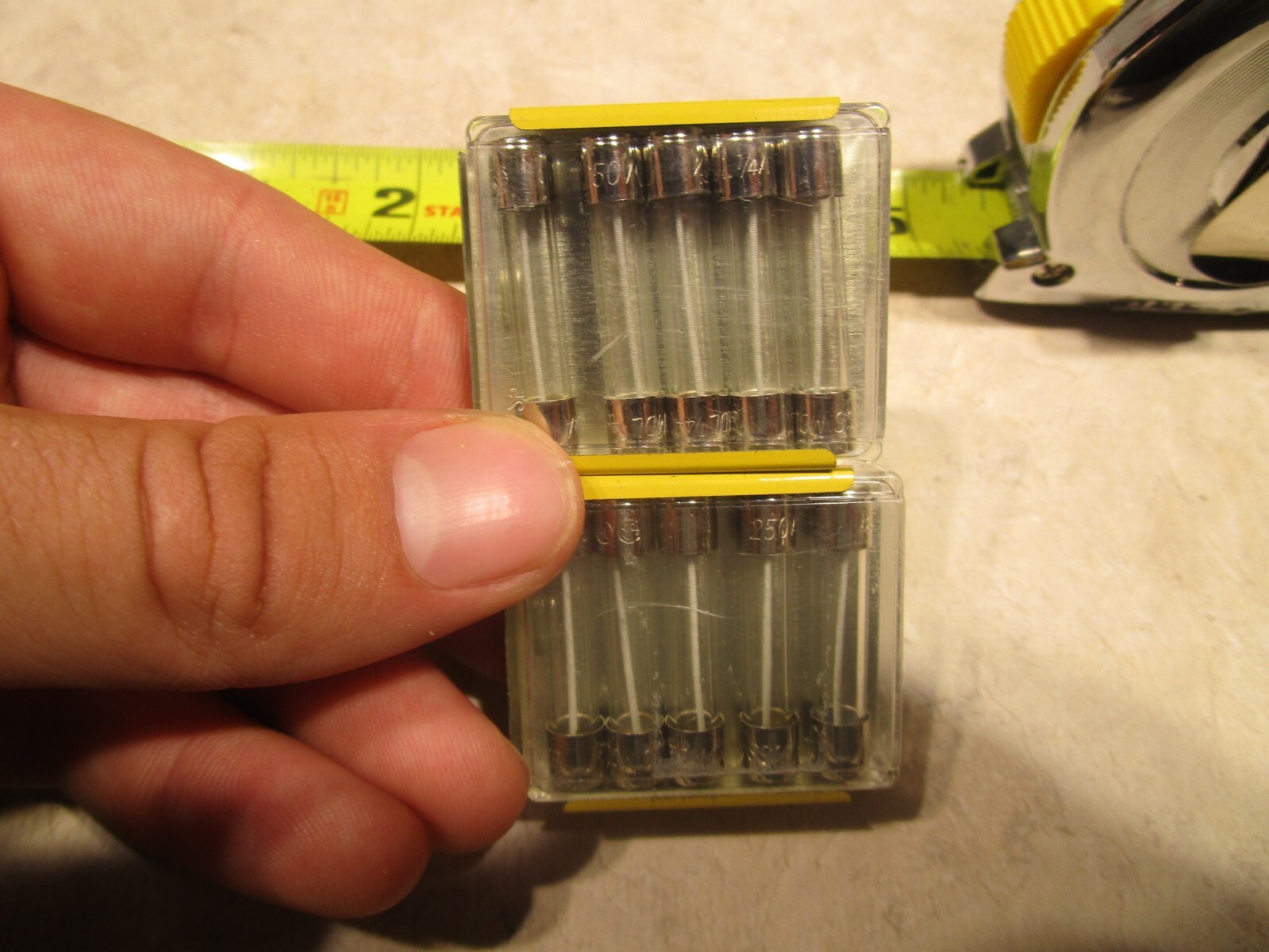 LOT OF 10 BUSSMANN MDL-1/4 FUSES, S0883
