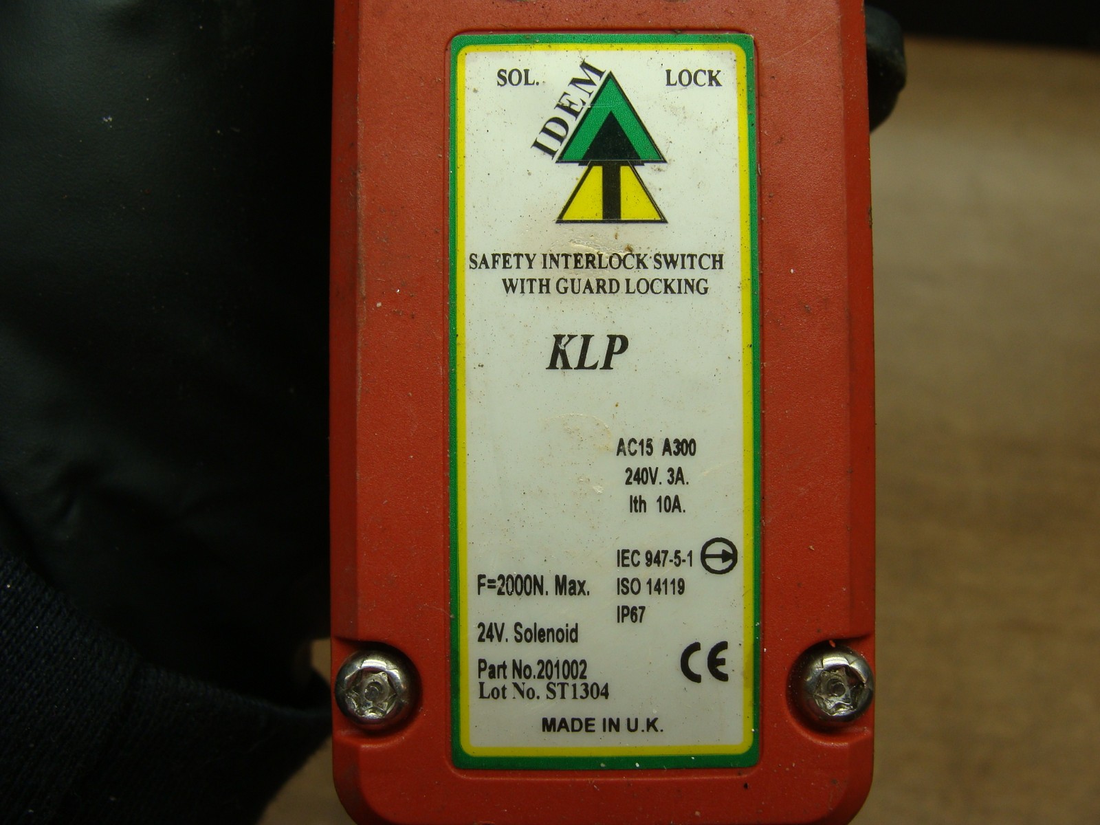 KLP SAFETY INTERLOCK SWITCH WITH GUARD LOCKING 201002 340V 3A 24V SOLENOID