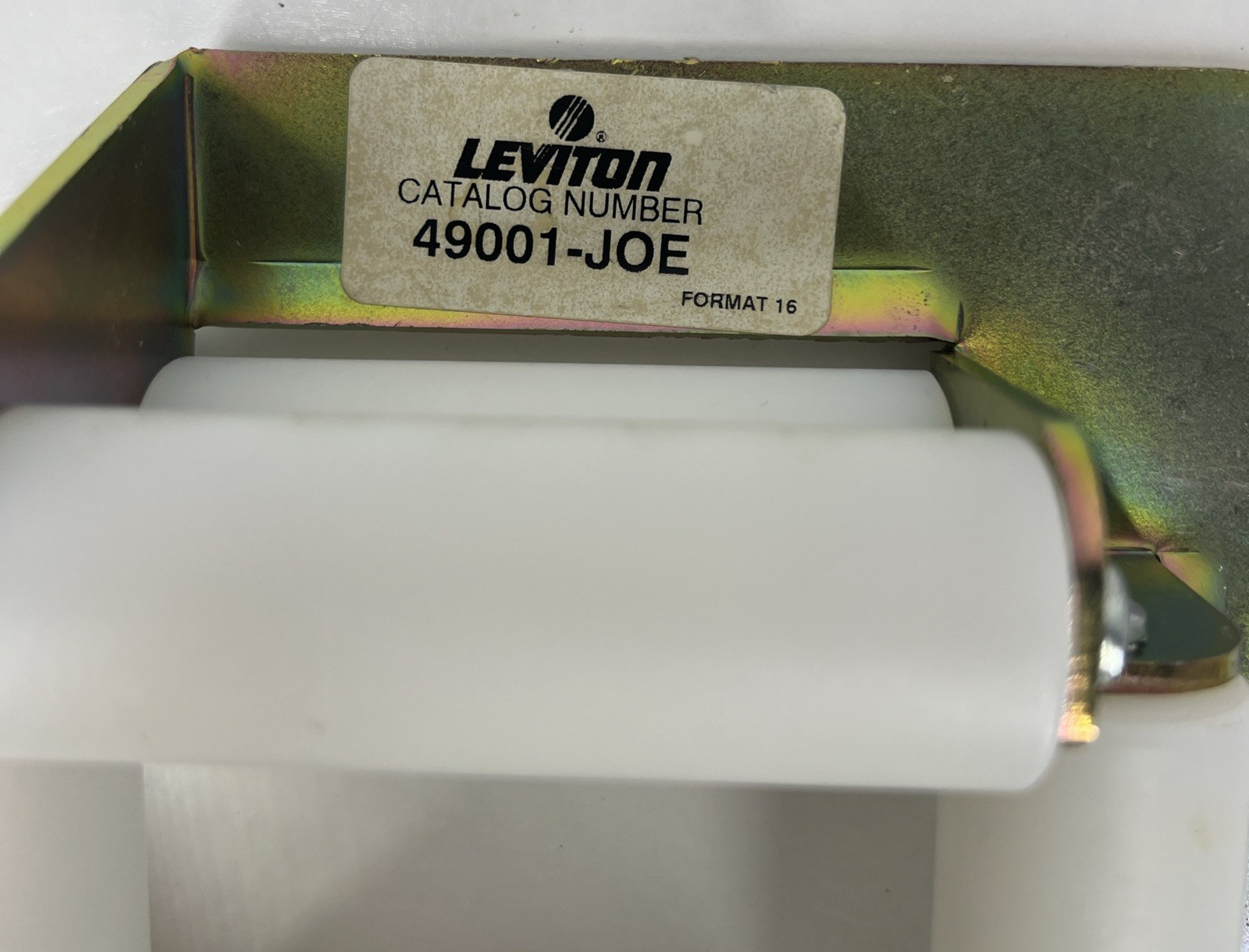 Leviton 49001-Joe Clamp On Fiber Optic-Copper-Electrical Cable Pulling Router