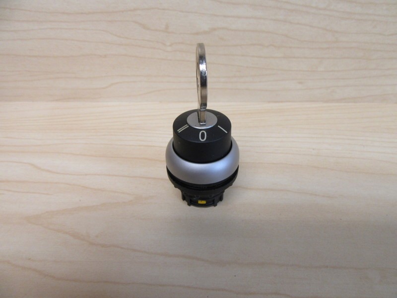 Eaton M22-WS3 Key Switch Operator M22WS3