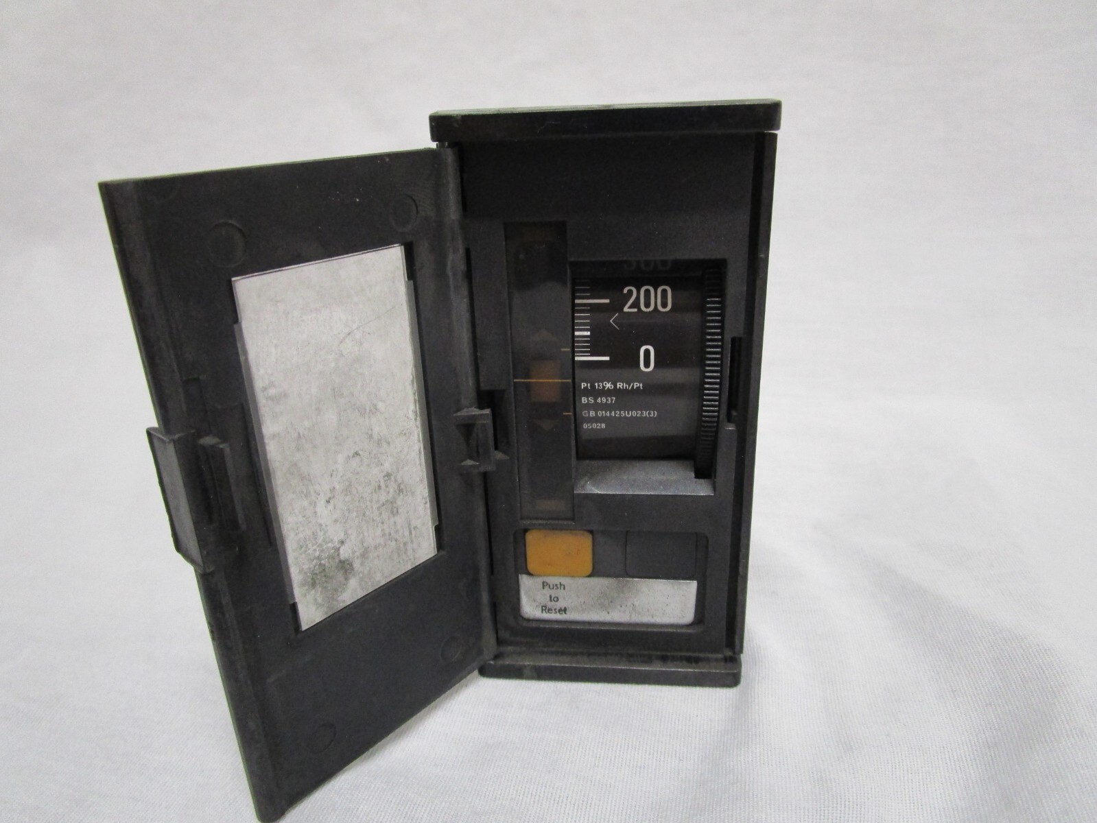 EUROTHERM 106/HL/R/0-1600C/115V/S/RB TEMPERATURE CONTROL HIGH LIMIT ALARM