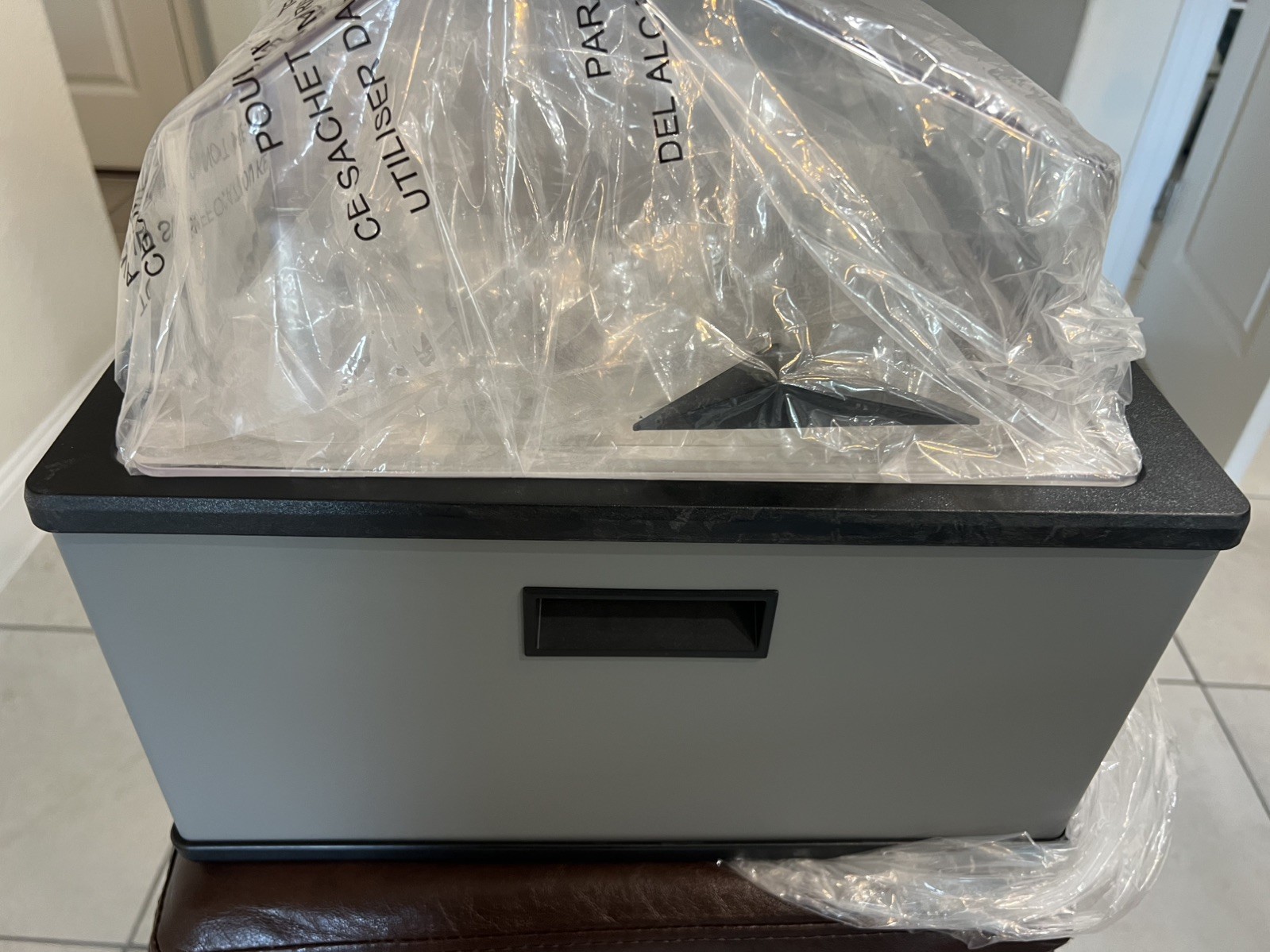POLYSCIENCE ~ WBE10A11B ~ Water Bath, 120V, Digital Display, 8.6A, 60Hz