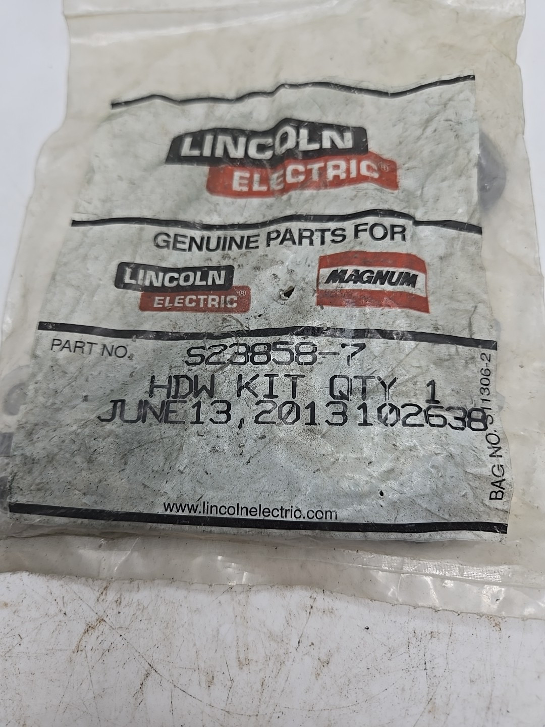 SEALED NEW LINCOLN ELECTRIC S23858-7 MTG HARDWARE KIT (4C2)