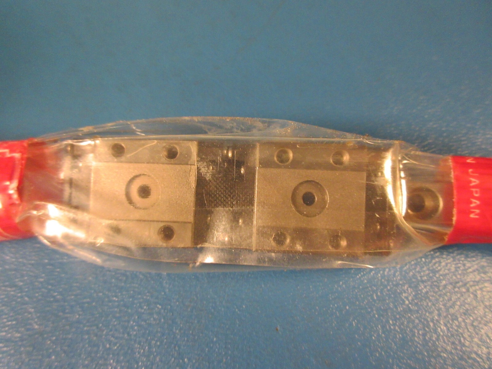 THK 2RSRS 9MUUS+220 LPM, two SRS9MS Linear Guide Blocks on a 220mm Rail