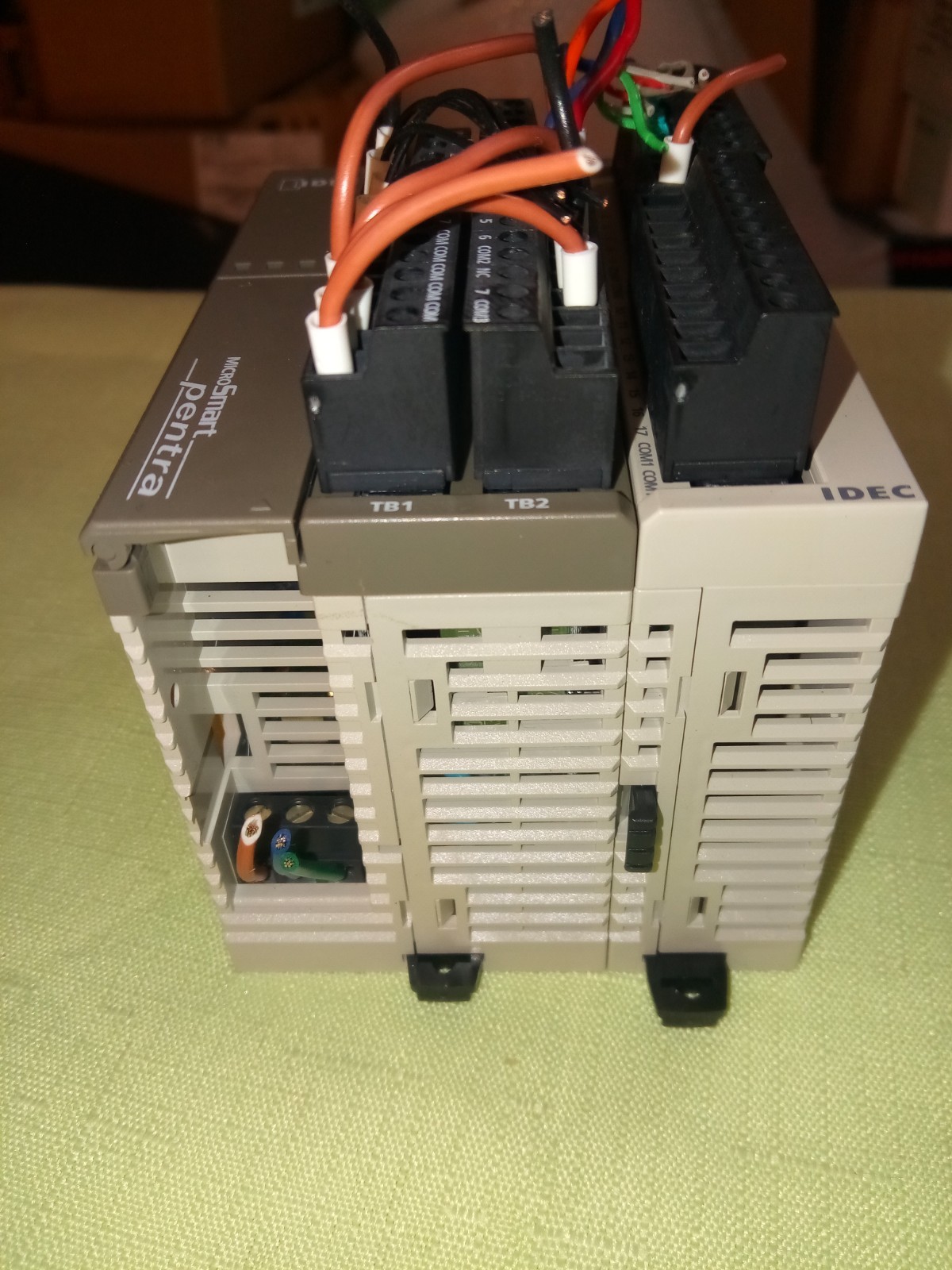IDEC MICROSMART PENTRA FC5A-D16RS1 PLC 16I/O CPU Relay WITH IDEC FC4A-R161