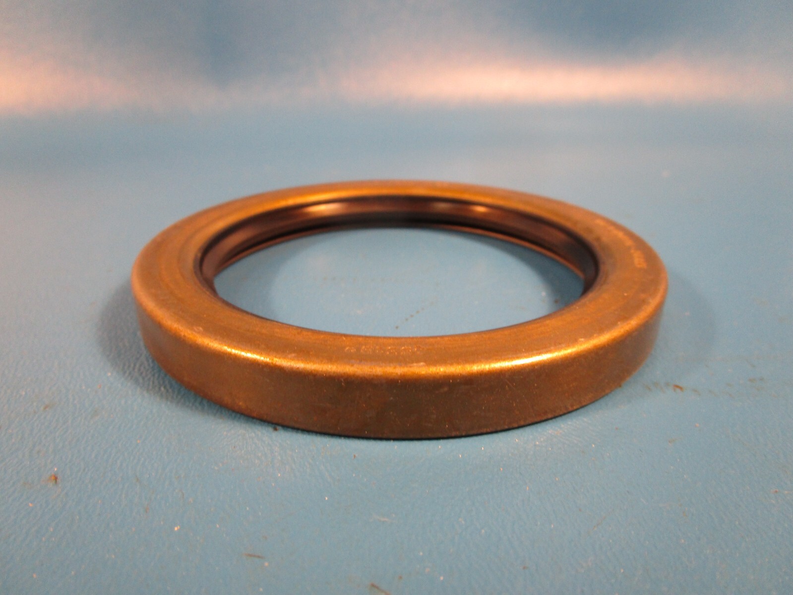 NATIONAL 453182, Nitrile Oil Seal, 3″ Shaft Dia., 4.004″ OD, 0.437″ Overall W