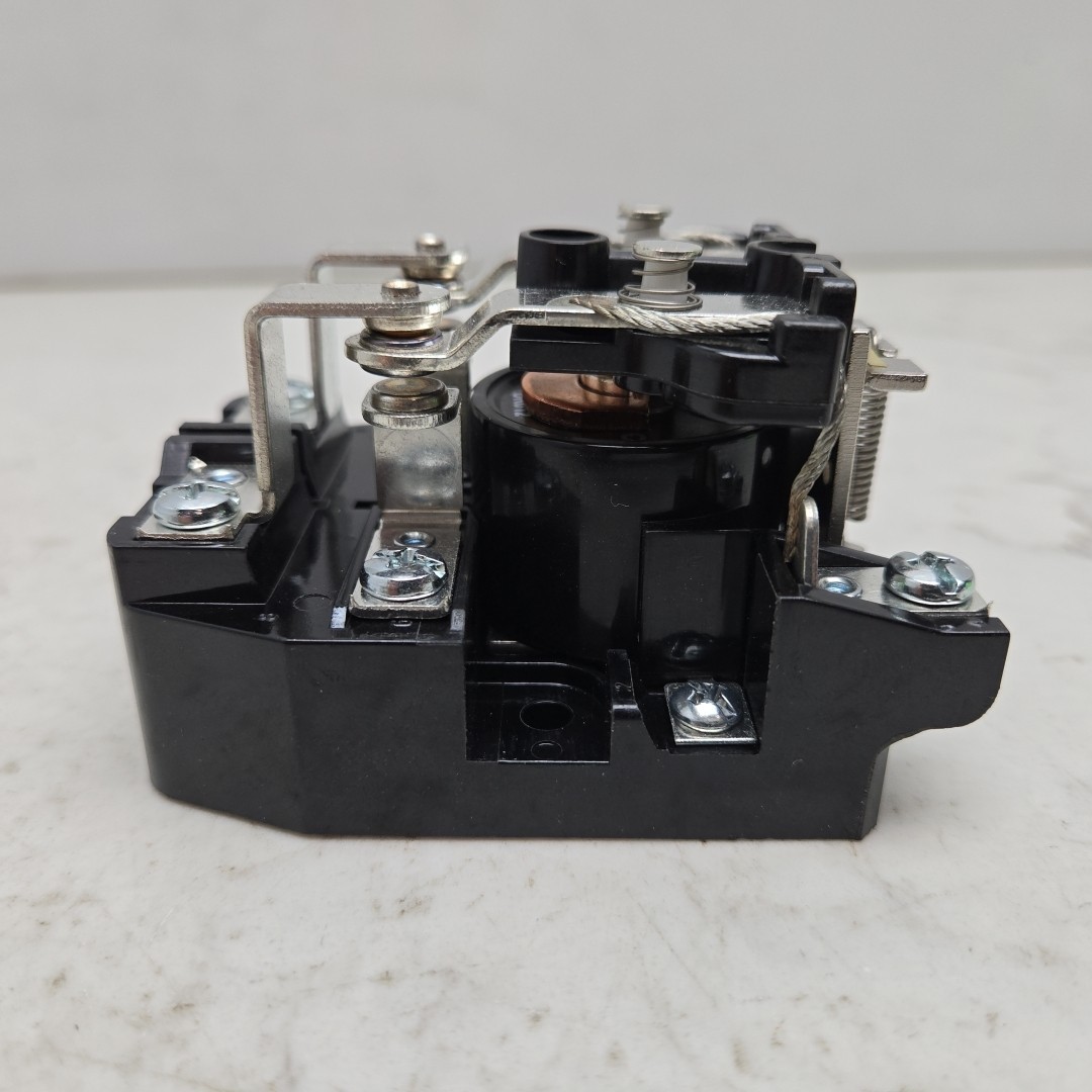 Potter & Brumfield PRD-11AY0-240 Power Relay Dpdt 240 Vac 25A Panel Mount New