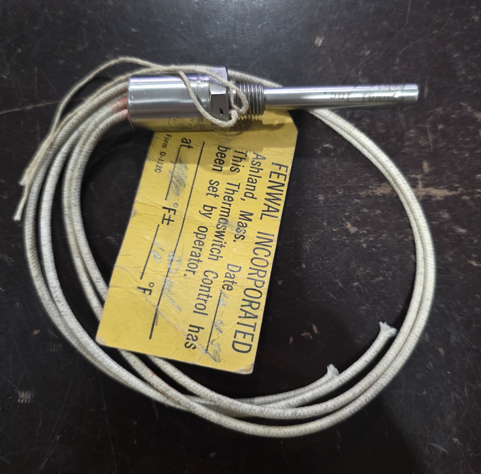 Fenwal Thermoswitch 12-59 IA-115 V AC 490F + / – 10