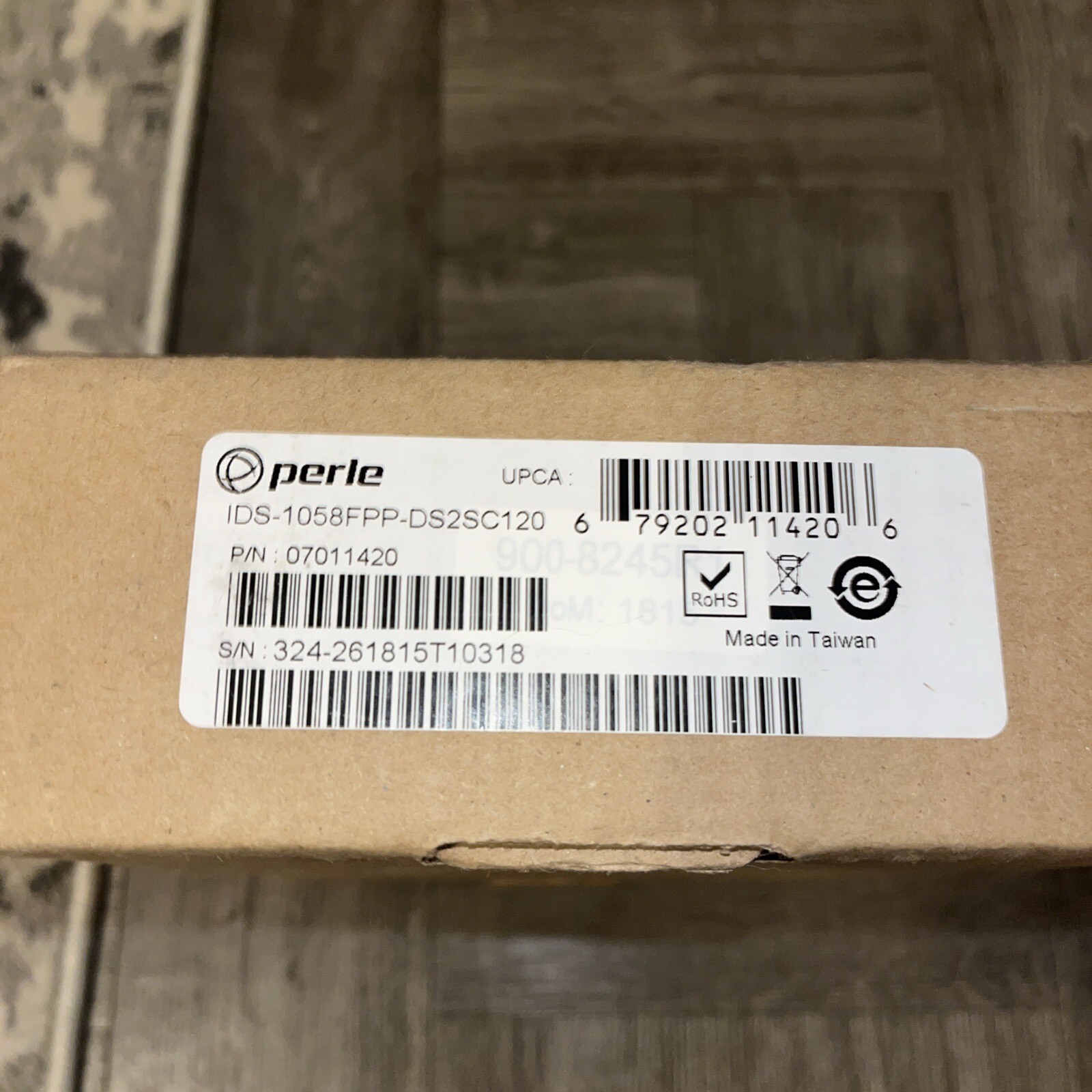 NEW IN BOX! PERLE INDUSTRIAL ETHERNET SWITCH IDS-108FPP (XT)