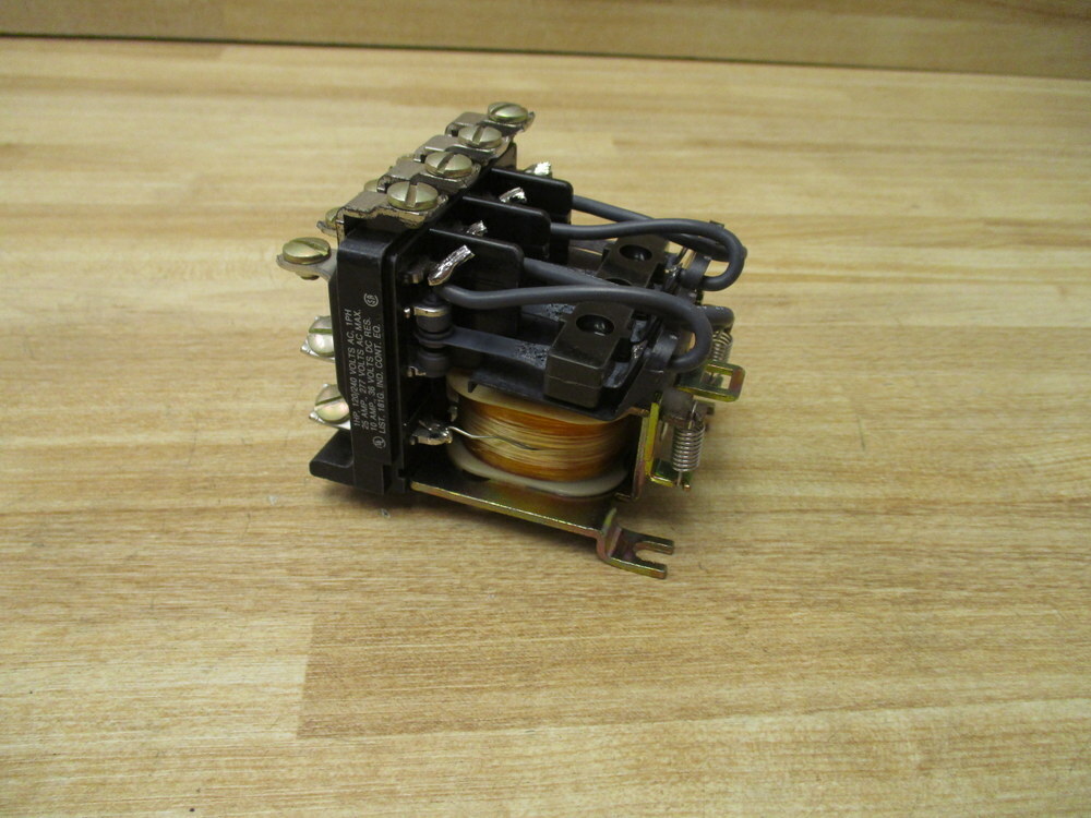 Potter & Brumfield PM-17AY-240 Relay PM17AY240