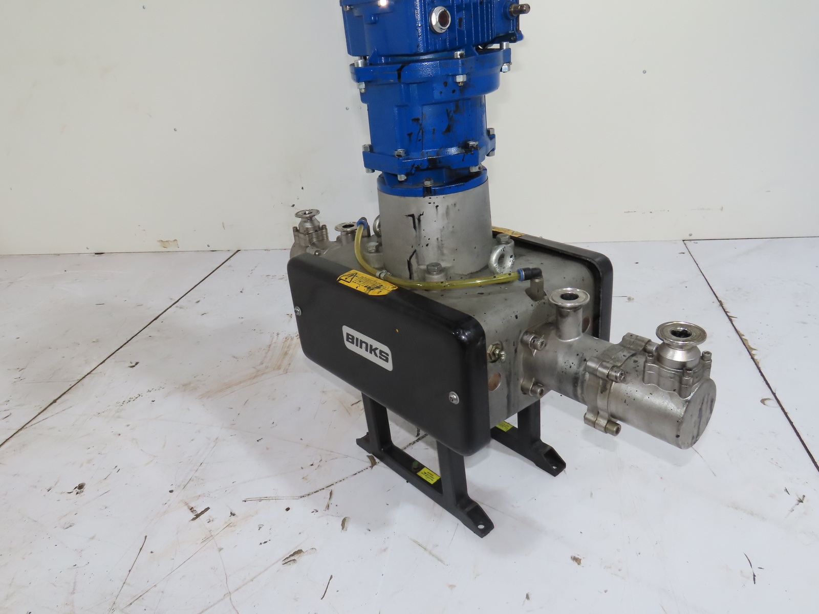 Binks 104018-PKG E2-15 Smart Pump 1HP 3Ph 1″ Ports