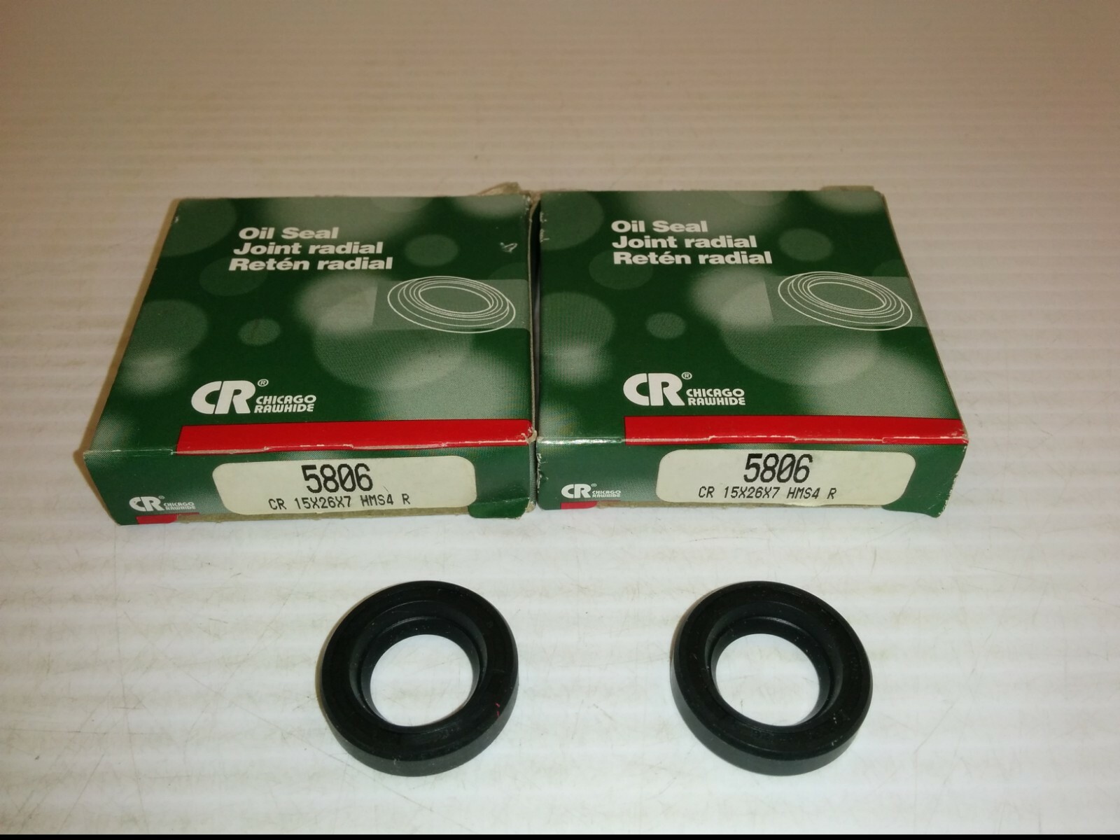 CHICAGO RAWHIDE 5806 OIL SEAL, JOINT RADIAL, 15 x 26 x 7mm HMS4 R, LOT OF 2, NIB