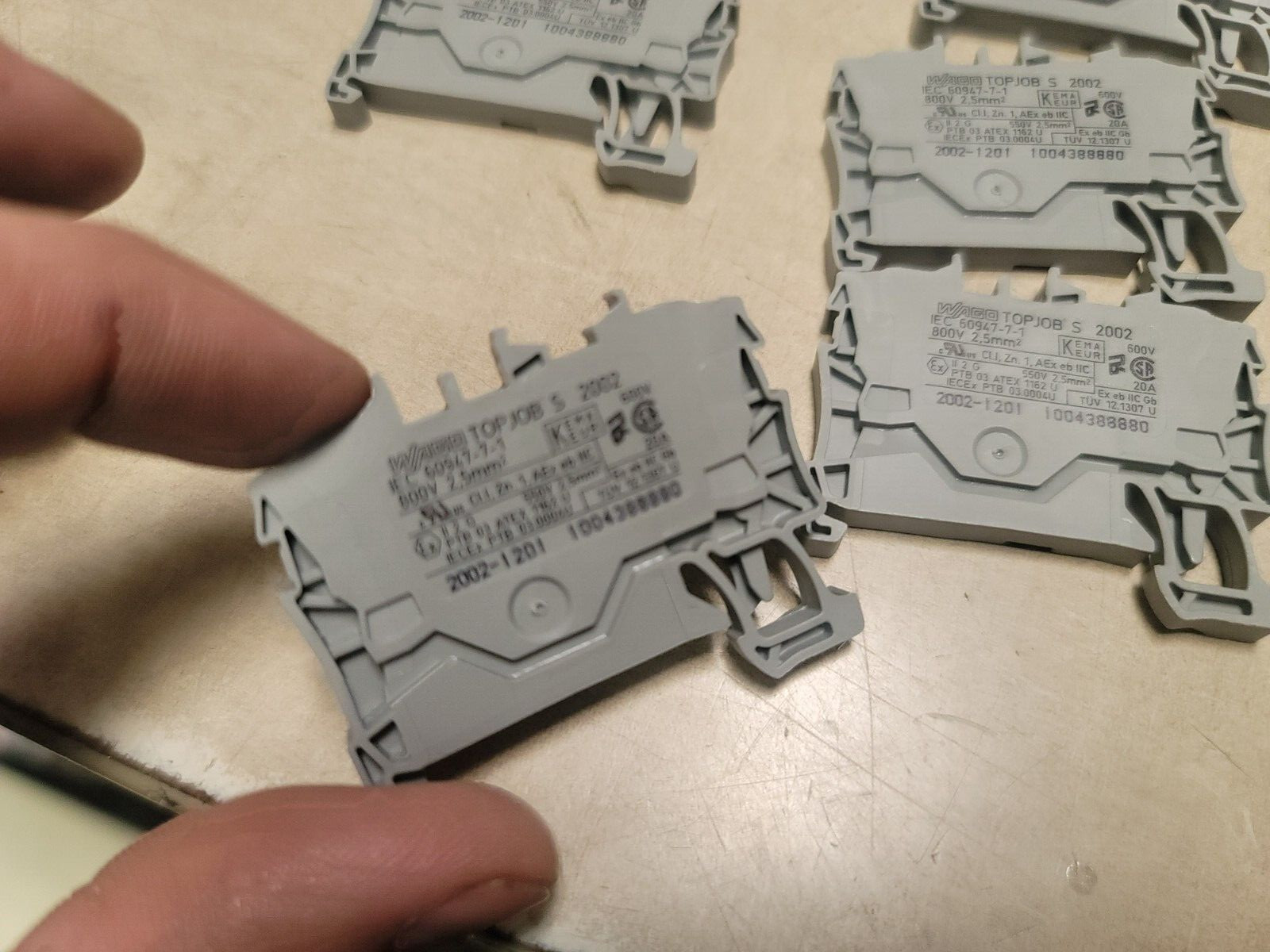 10 PIECES 2002-1201, Wago, 2 Conductor Rl Mtd Term Blk-Tj