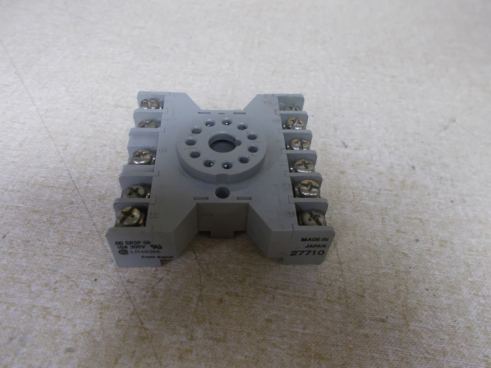 NEW Eagle Signal 60 SR3P-06 27710 Relay Socket Base *FREE SHIPPING*